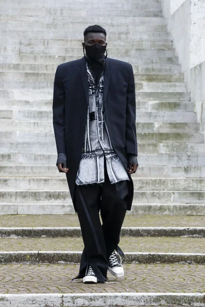 Look 44